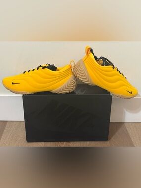 🔥 BRAND NEW Nike Astra Ultra “University Gold” – Women’s 7 / 7.5 / 8 🔥